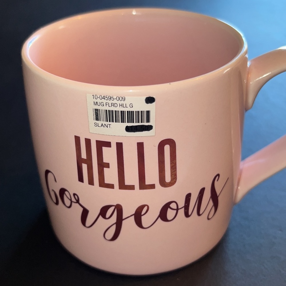 Slant 20oz pink ceramic coffee mug w/rose gold lettering “HELLO Gorgeous”-NWT